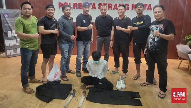 Polisi menangkap ML, terduga pelaku yang memutilasi pacarnya di Serang, Banten. ML memutilasi kekasihnya karena tak mau bertanggung jawab atas kehamilan korban.