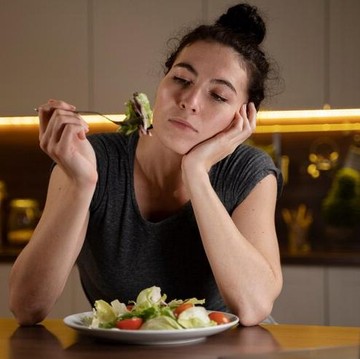 Berat Badan Stuck Padahal Sudah Diet Ketat? Ternyata Ini 6 Penyebabnya