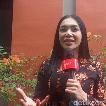 Tak Hanya Penunjang Karier, Denada Lakukan Oplas untuk Dapatkan Pendamping Baru