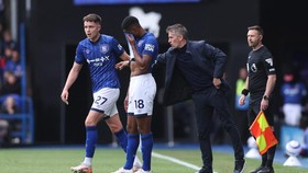 Klub Baggott Berjarak 1 Poin Terdegradasi dari Premier League