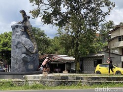 Berapa sih Biaya Bikin Patung Biawak yang Mirip Aslinya di Wonosobo?