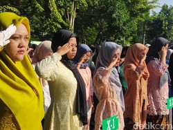 Semangat Kartini, SMA Negeri 1 Sidoarjo Dorong Siswi Raih Panggung Global