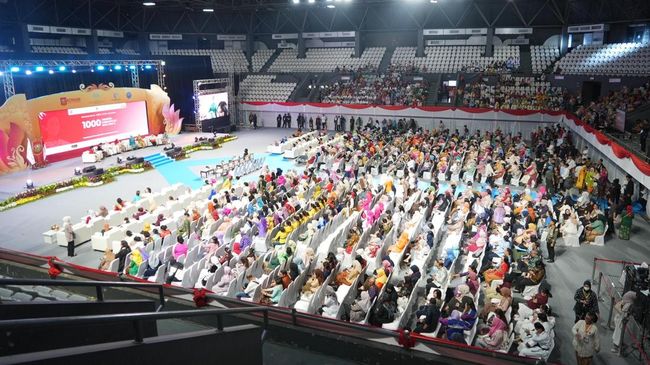 Memperingati Hari Kartini, Kongres Wanita Indonesia (KOWANI) meluncurkan gerakan bertajuk '1.000 Profesi Perempuan & Gen Z' di GBK, Jakarta, Senin (21/4).