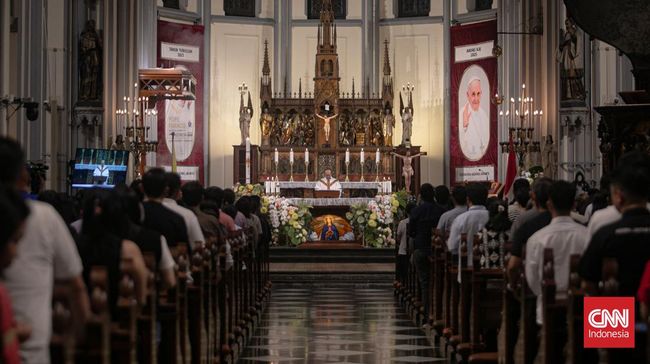 Misa Arwah untuk Paus Fransiskus akan digelar di Gereja Katedral Jakarta, Kamis pukul 18.00. Umat Katolik diajak turut mendoakan.