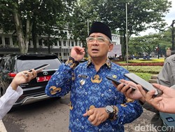 Farhan Usulkan Bangunan Vertikal untuk Sekolah Rakyat di Kota Bandung