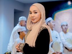 Dewi Gita Kenang Sosok Bunda Iffet sebagai Pencinta Musik No 1