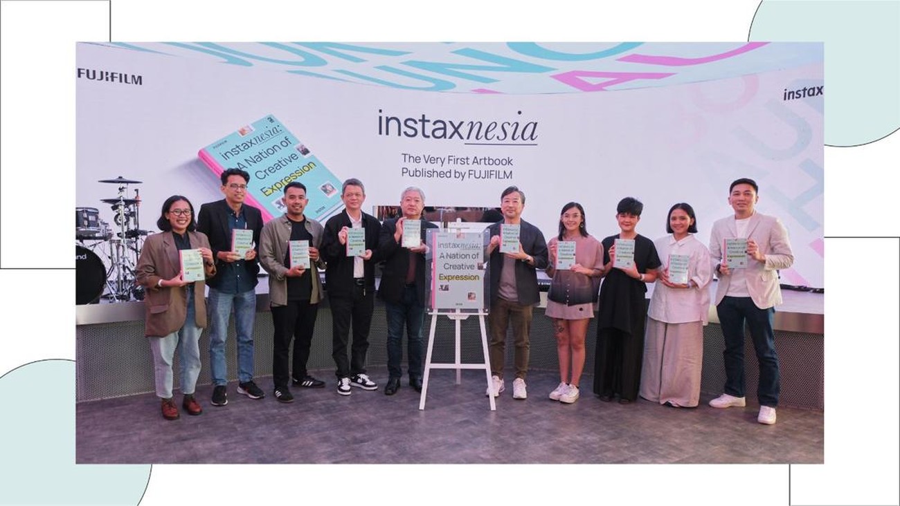 instaxnesia: Lembar Foto Kecil, Cermin Besar Ekspresi Bangsa