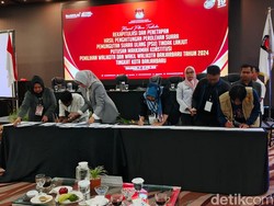 KPU Tetapkan Erna Lisa-Wartono Menang Lawan Kotak Kosong di Banjarbaru