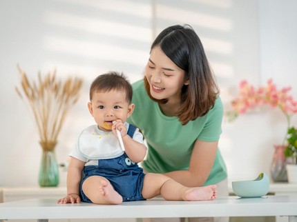 7 Bahan Makanan MPASI Penambah Berat Badan Bayi Menurut Kemenkes RI