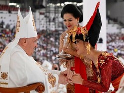Lyodra Kenang Dapat Berkat dari Paus Fransiskus: Rest In Love, Pope