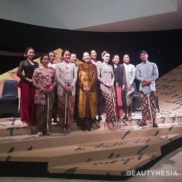 Penuh Makna, Seniman Multigenerasi Gaungkan Kembali Surat dan Gagasan Kartini dalam Pementasan 'Terbitlah Terang'