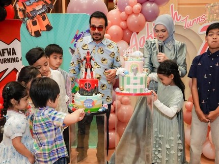 5 Potret Kemeriahan Ulang Tahun Aafiyah dan Afwa, Dua Anak Siti Nurhaliza yang Menggemaskan