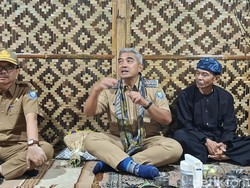 Farhan Buka Suara soal Uang Kerohiman Warga Sukahaji Bandung