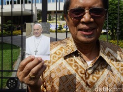 Aliran Doa untuk Paus dari Kedubes Vatikan