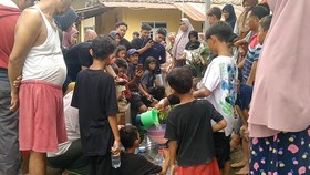 Warga Pekalongan Berebut Air 'Berkah', Ternyata Bocoran PDAM
