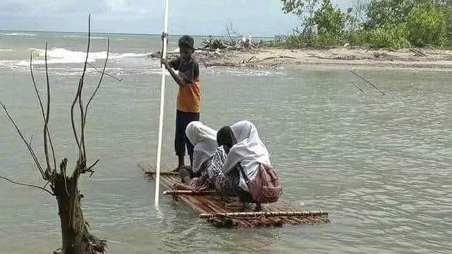 Salurkan donasi Anda melalui berbuatbaik.id untuk mewujudkan perahu bagi anak-anak di Kilmury, Maluku agar bisa bersekolah tanpa harus bertaruh nyawa.