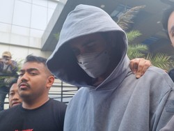Video: Hasil Tes Urine Fachri Albar Positif Beberapa Jenis Narkotika