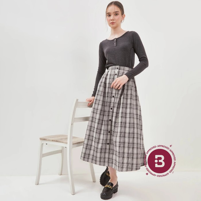 Graphis Front Button Pleated Maxi Skirt