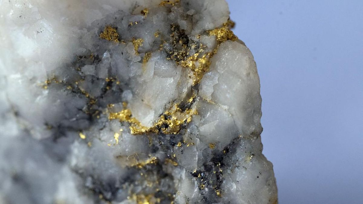 China Temukan Cadangan Emas Bawah Laut Terbesar di Asia