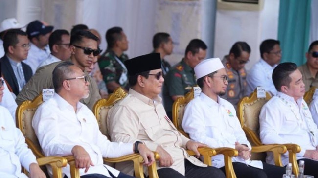 Menko Bidang Pangan Zulkifli Hasan (Zulhas) optimistis Indonesia tidak perlu melakukan impor beras hingga 2026 sebab stok beras saat ini masih tercukupi.