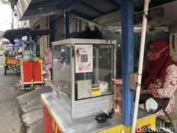 Harga Emas Terus Melambung, Jasa Jual-Beli Emas Emperan di Jogja Justru Lesu