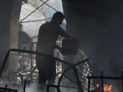 Serangan Israel Tewaskan 17 Orang di Gaza, Petugas Temukan Jasad Hangus