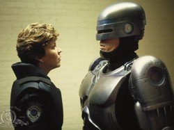 Sinopsis RoboCop (1987), Kisah Polisi yang Bangkit Kembali sebagai Robot