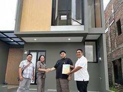 Pembangunan Rumah Bunda Corla Pemberian Ivan Gunawan Rampung