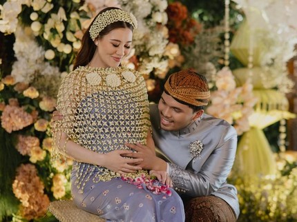 Aaliyah Massaid Gelar Mitoni 7 Bulan Kehamilan, Intip Potret Cantiknya Pakai Kebaya Jawa