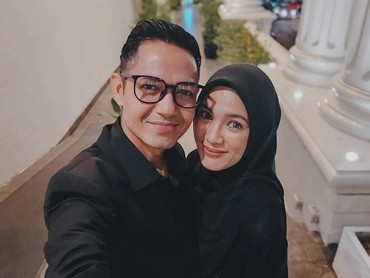 Bongkar Sikap Dude Harlino di Rumah, Alyssa Soebandono: Nggak Pernah Nongkrong