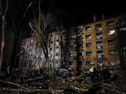 Serangan Drone Rusia Picu Kebakaran di Ukraina, 11 Orang Terluka