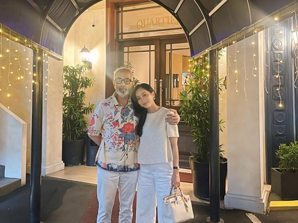 Bunga Zainal Ungkap Rasa Sayang ke Suami, Ini 5 Potret Kebersamaannya dengan Sukhdev Singh