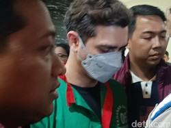 Polisi Tetapkan Fachri Albar Jadi Tersangka Kasus Narkoba