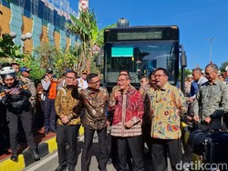 Andra Soni Jajal Transjabodetabek Alam Sutera-Blok M: Perjalanan 95 menit