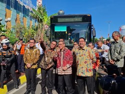 Pramono-Andra Soni Resmikan Rute Transjabodetabek Blok M-Alam Sutera