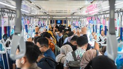 Karyawan Swasta Diusulkan Wajib Naik Transportasi Umum Setiap Rabu