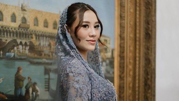 Aaliyah Massaid Kena Sentil Tak Pakai Hijab Saat Mitoni, Bagaimana Hukumnya dalam Islam?