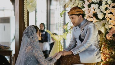Gaya Bicara Thariq Disorot, Intip 7 Potret Mitoni Kehamilan Aaliyah Massaid