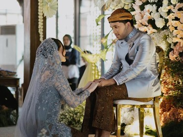Gaya Bicara Thariq Disorot, Intip 7 Potret Mitoni Kehamilan Aaliyah Massaid