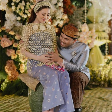 Mengenal Tradisi Jual Dawet seperti di Acara Mitoni Aaliyah Massaid