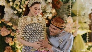 Mengenal Tradisi Jual Dawet seperti di Acara Mitoni Aaliyah Massaid