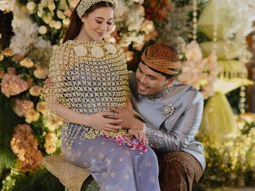 Mengenal Tradisi Jual Dawet seperti di Acara Mitoni Aaliyah Massaid