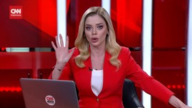 VIDEO: Presenter CNN Turki Minta Telepon Ibu saat Siaran kala Gempa