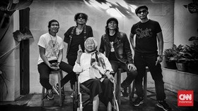 Bunda Iffet, Bukti Kasih Sayang Seorang Ibu untuk Slank dan Slankers