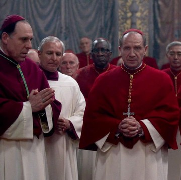 Bukan Hanya Conclave, Ini 5 Rekomendasi Film dan Serial Bertema Pergantian Paus
