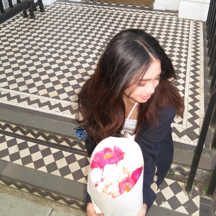 <p>Usut punya usut, Jasmine terdaftar sebagai mahasiswi Universitas San Francisco. Perempuan 21 tahun ini cukup aktif membagikan kegiatan sehari-harinya di media sosial, Bunda. (Foto: Instagram@jasmineabeng)</p>