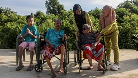 FOTO: Lansia dan Asa yang Terjaga di Panti Jompo Singkawang