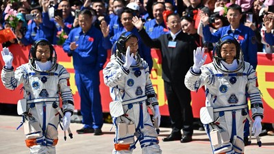 Pesawat Alami Insiden, 3 Astronaut China Gagal Pulang ke Bumi