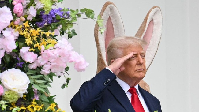 Presiden Amerika Serikat Donald Trump berjanji bakal mencabut seluruh sanksi untuk Suriah usai rezim Bashar Al Assad runtuh.