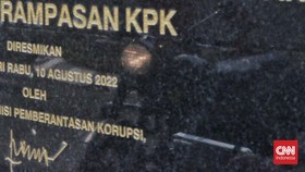 KPK Pelajari Stasus Mobil BJ Habibie yang Dibeli Ridwan Kamil